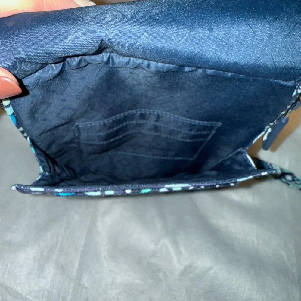 Vera Bradley Teal and Navy Patterned Crossbody Bag w/coin pouch. - Picture 6 of 14